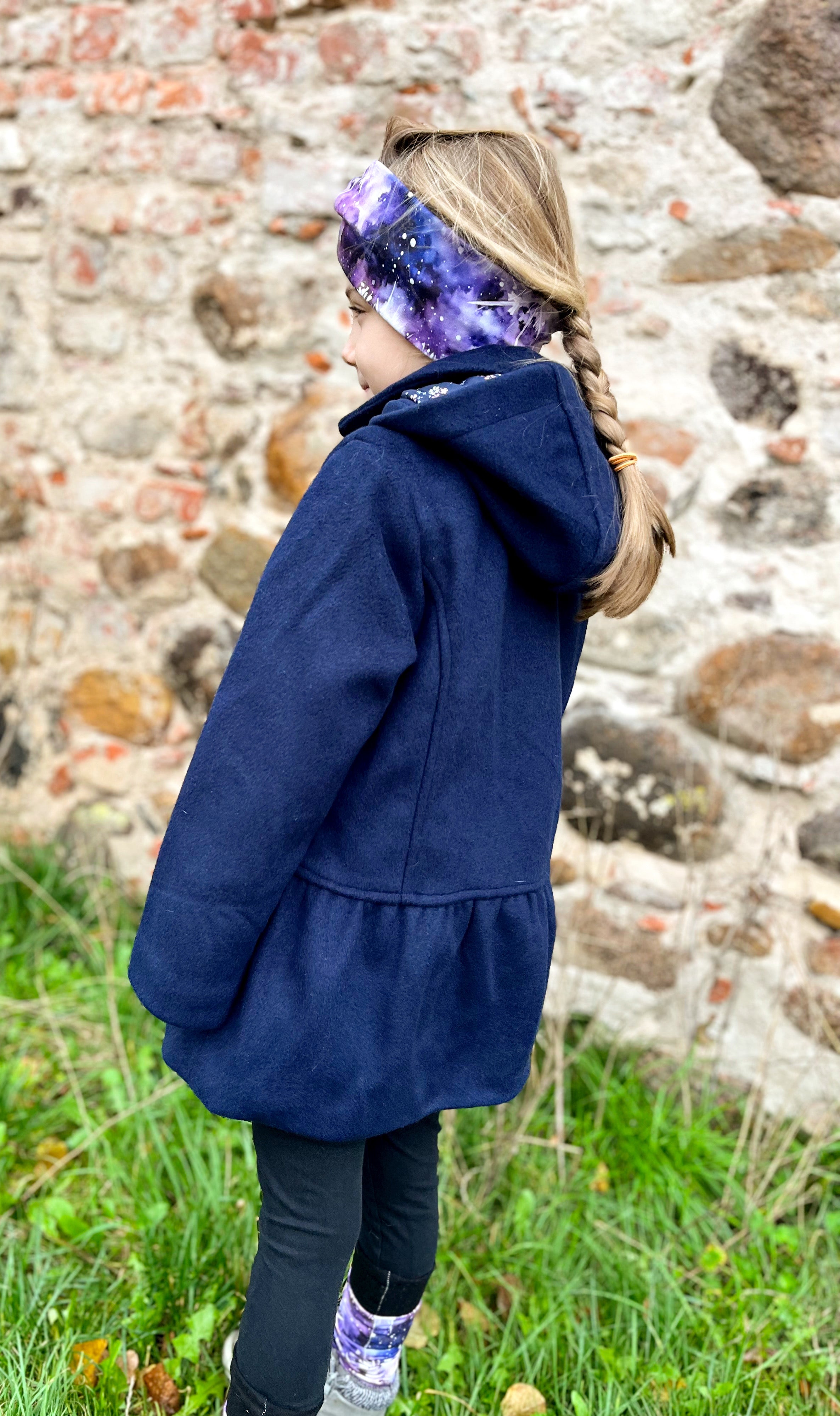 Violette Schneeflocken  Winterzeit Aktuelle Vorbestellung